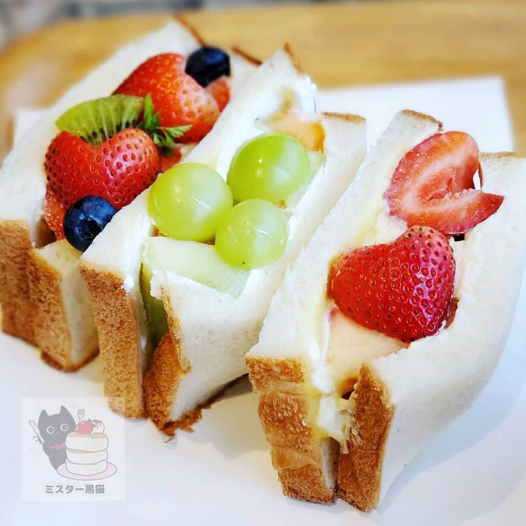 ミスター黒猫（黒猫仙人）のグルメインスタ