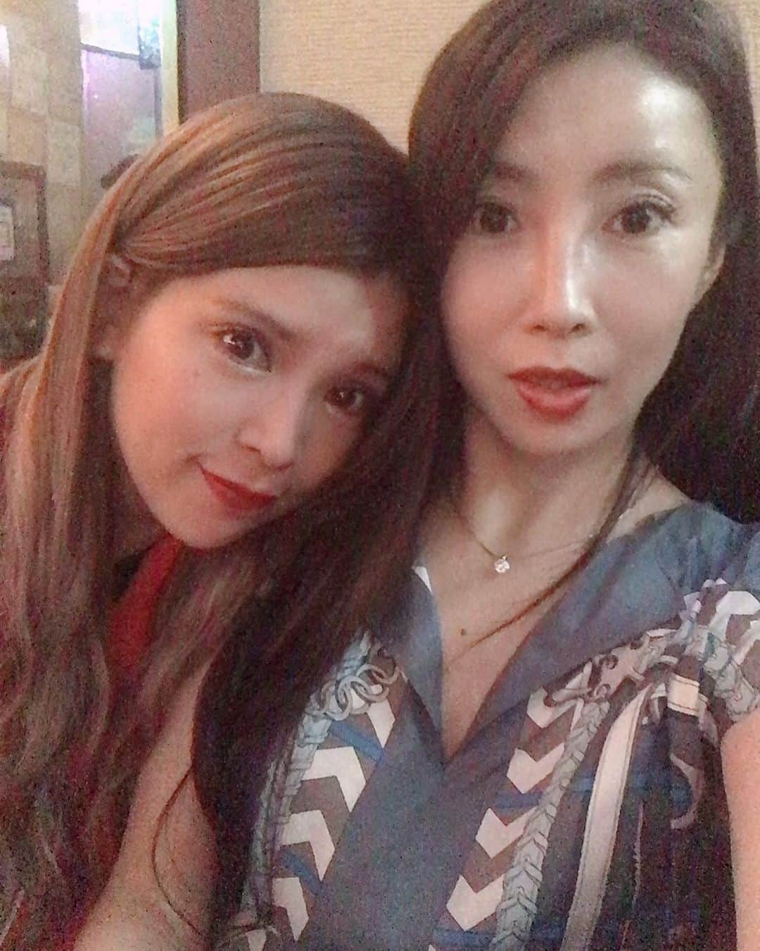 坂口杏里さんのインスタグラム写真 - (坂口杏里Instagram)「一昨日も0:00〜7:00 @kabuki_sea  出勤！！  さくらちゃんが顔出しに来てくれた🧡💕  そういう気持ちだけで嬉しいよね🌸😍  是非！今日から出勤🤗 またライン交換、 写メ撮りましょこ❤️🥰  歌舞伎町2-14-8 メトロプラザ2ビル 3F SEA 03 6233 8484 で働いてます🥳  一昨日で入店１ヶ月😍 お祝い乾杯しましょう🤗 0:00〜7:00までいます😊  #坂口杏里 #歌舞伎町 #メトロプラザビル2  #bar  #SEA #ライン #交換 #写メ」8月24日 12時38分 - anridayo33