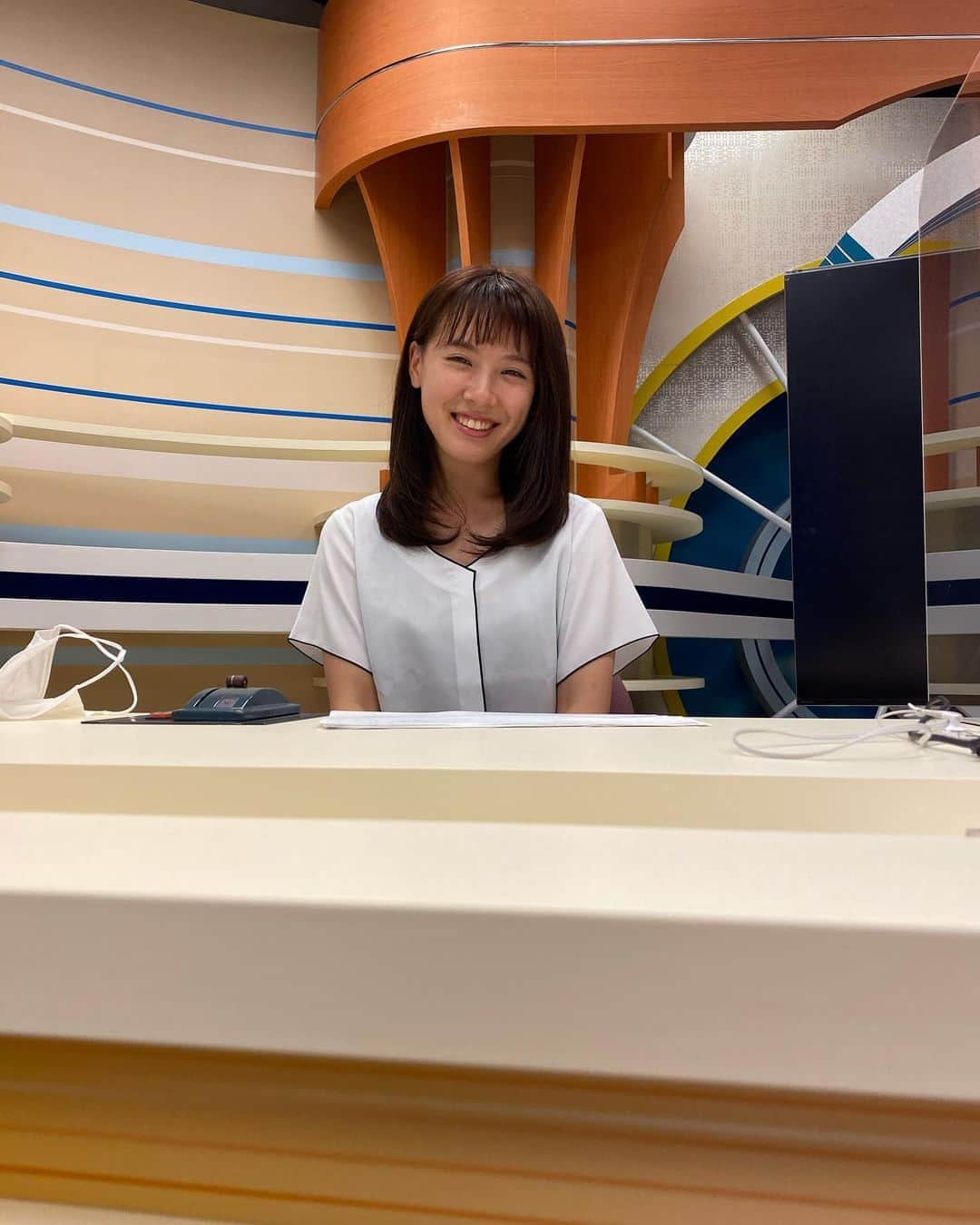 のインスタグラム：「久保アナがきょうから夏休みのため、夕方ニュースは中野アナが担当します。  「落ちついてニュースを伝えられるようにがんばります」 #静岡朝日テレビ #あさひテレビ　#中野結香 #アナウンサー　#とびっきりしずおか　#静岡」