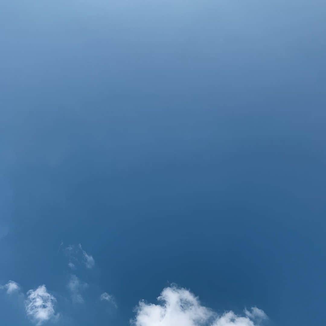 のインスタグラム：「☁️💙 ・ #青空#夏空」