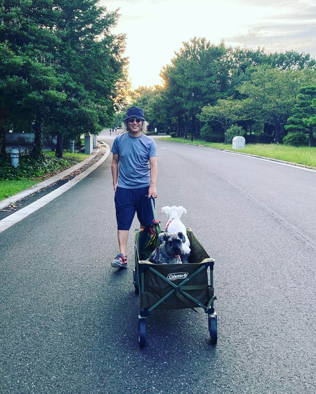 谷川じゅんじさんのインスタグラム写真 - (谷川じゅんじInstagram)「Tokyo sunset cruise. 東京探訪トレーラー、 沈む夕陽を追いかけて。#mutsulannsora #mutsulann #俺も乗りたい #goodvibesonly #goodneighbors #tokyolife #thisistokyo #thisisjapan」8月24日 15時37分 - junjitanigawa