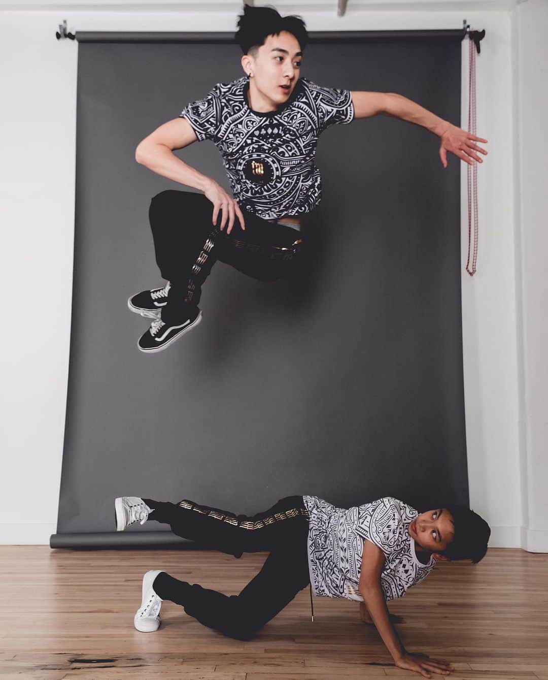 イヴァン・リギーニのインスタグラム：「I’m very thankful to these crazy talented boys, and their sister @kaekaelee who are literally one of the best dancers in the whole world , that they found time for my brand and as you can see... They do something unbelievably awesome !!! Huge Respect to @_jacksonlee and @murphylee10 ✨🔥 thank you for supporting my dream!  @imanfashionofficial supports talented people who are chasing their dreams🙏🏼 welcome to our family  Photo by : my homie, my friend, brother and as well crazy talented and creative photographer @fabburitica ⚡️  IMAN: when It’s comfortable to be yourself 💎™️」