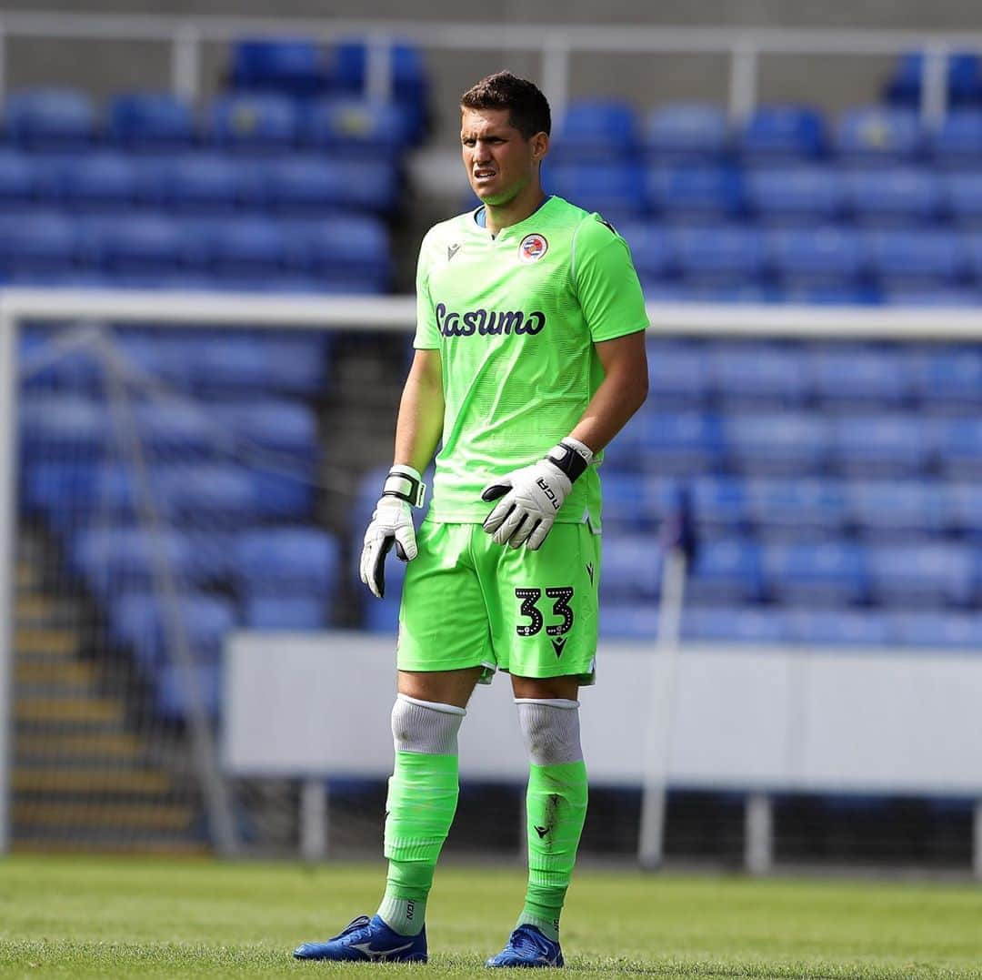 ラファエウ・カブラル・バルボサさんのインスタグラム写真 - (ラファエウ・カブラル・バルボサInstagram)「New season, new goals ⚽️🙏 @readingfc  . Nova temporada, novos objetivos⚽️🙏」8月24日 18時03分 - rafaelcabral90