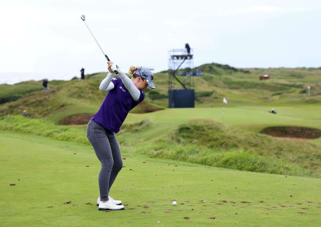 オースティン・アーンストのインスタグラム：「So much fun contending this weekend @aigwomensopen @royaltroongc」