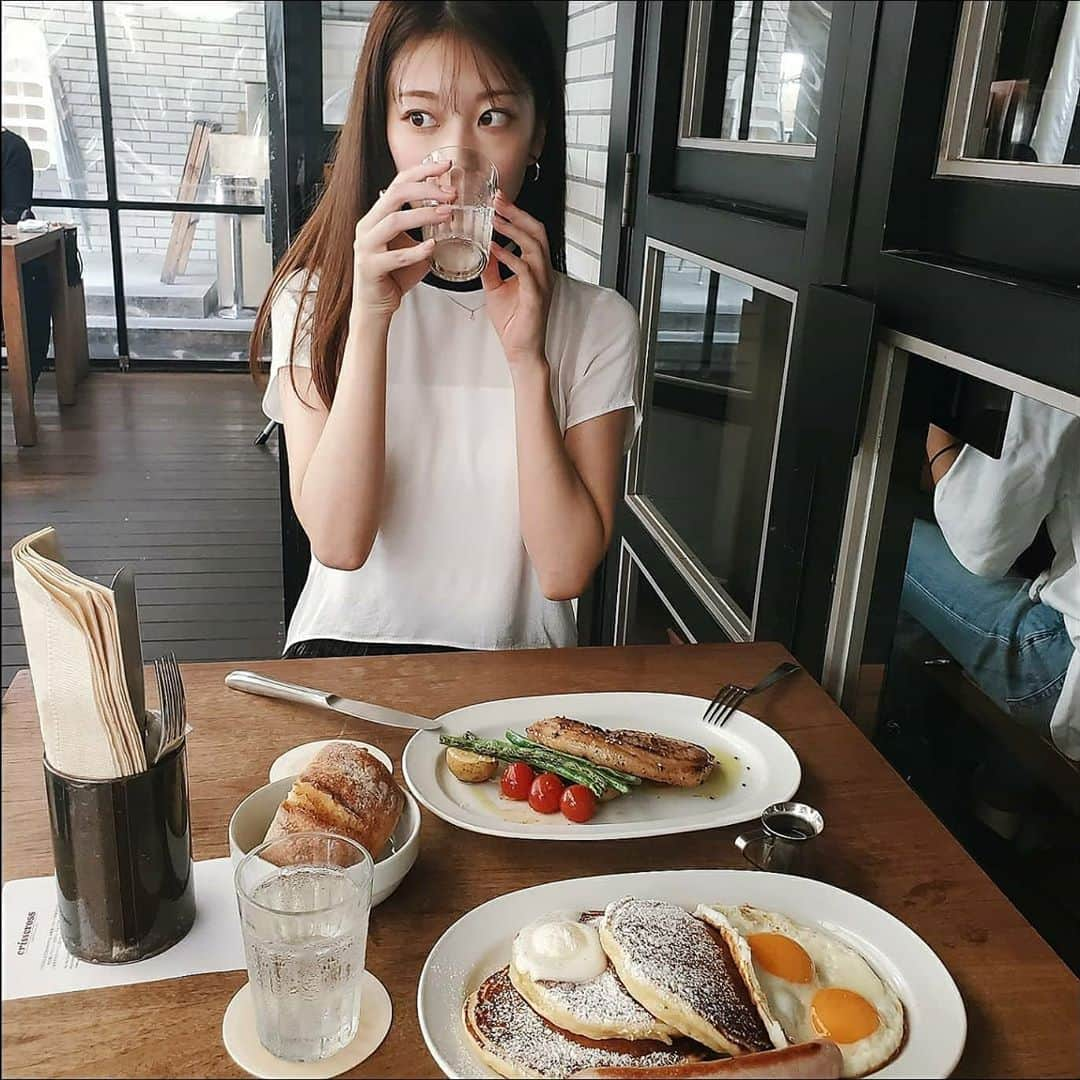 山崎萌香さんのインスタグラム写真 - (山崎萌香Instagram)「お昼ご飯‪︎‬ ‪︎☺︎  #lunch #fashion #code」8月24日 18時34分 - mokaaa945