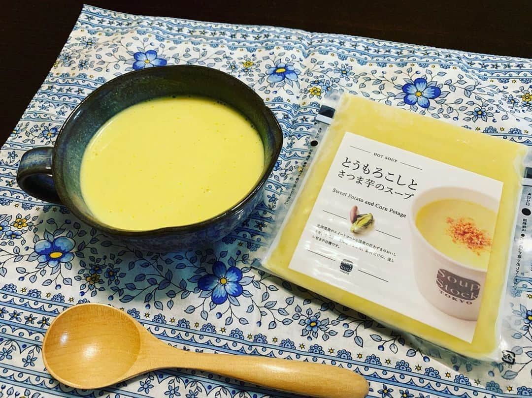 池辺愛さんのインスタグラム写真 - (池辺愛Instagram)「Soup Stock Tokyoの冷凍スープ😍 monakaのときのプロデューサーに、出産祝いでたくさん頂きました🥰 こんな冷凍スープがあるって知らなかった😳 Soup Stock Tokyoはそもそも大好き😘 お店の味を家でも楽しめるなんて！ しかも、温めるだけ☝️最高👍 愛ちゃんがちょっとでも楽できますように、とプレゼントして頂きました🥰 ・ それにしても、番組が終わってもこうしてずっと気にかけて頂けるなんて幸せです🥰 ・ ・ ・ #スープ #冷凍スープ #ママの味方 #スープストックトーキョー #スープ大好き #soup #藤原さくら #いただきます #松代焼」8月24日 18時46分 - aiikebe