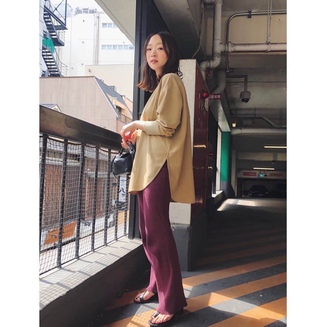 野尻美穂のインスタグラム：「もう気分は秋色〜😌 #perverze #wai_ships」
