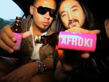 アフロジャックさんのインスタグラム写真 - (アフロジャックInstagram)「9 years of 'No Beef' @steveaoki @misspalmer! 🎉 How many times do you have listen to it? 🔊」8月24日 19時12分 - afrojack