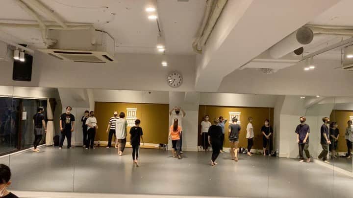黒須洋壬のインスタグラム：「黒須洋嗣 JAZZ CLASS 2020.Aug.24th @danceworks_jpn  @xross #昼鳶 #ヨルシカ #mask #dance #jazzdance #tokyo #japan」