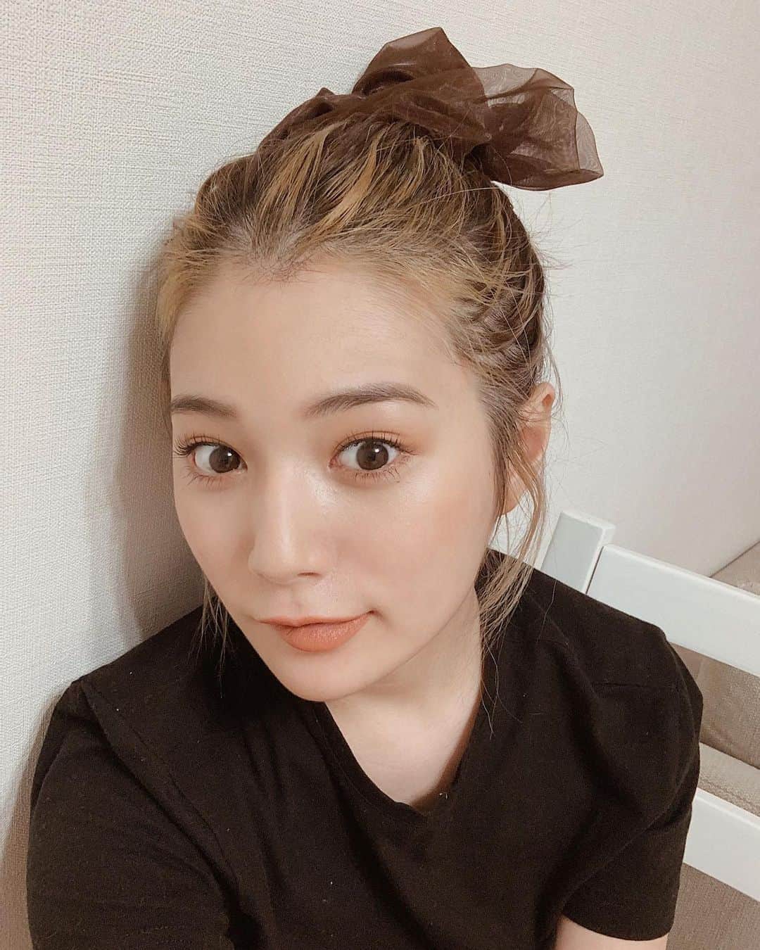 浪花ほのかのインスタグラム：「今年の秋はもだけど やっぱりオレンジメイクが好きぃ(*¨*)」