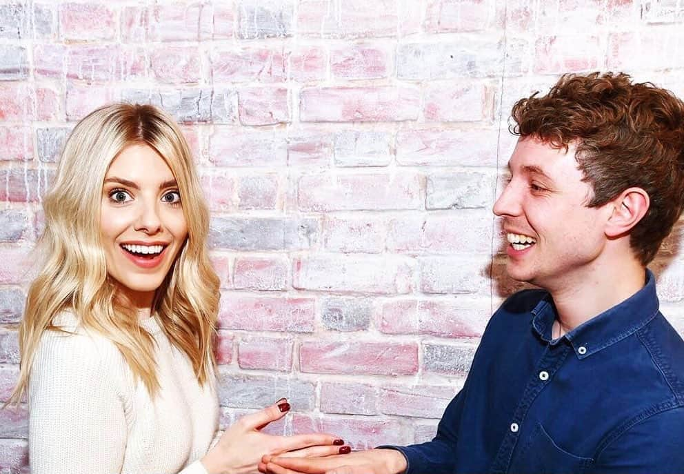 Mollie Kingさんのインスタグラム写真 - (Mollie KingInstagram)「It’s a week of early starts for me this week as @matthewedmondson & I are presenting the @bbcradio1 breakfast show every day! Matt’s nicknamed me Mystic Mol, so tomorrow we’re going to find out if I can in fact predict the future 😂🤣 Hope you can join us for the usual silliness & fun ❤️」8月24日 20時52分 - mollieking