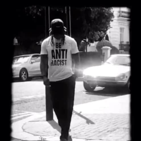 キャサリンハムネットのインスタグラム：「@meeks.rayvon wearing our charity slogan T- 100% of profits to Runnymede Trust- the UK’s leading race equality thinktank.  . . . . . . . . . . . . . . #katharinehamnett #katharinehamnettlondon #runnymedetrust #raceequality #equality #policethepolice  #blacklivesmatter #beantiracist #beantiracistnotjustnonracist #antiracistaction」