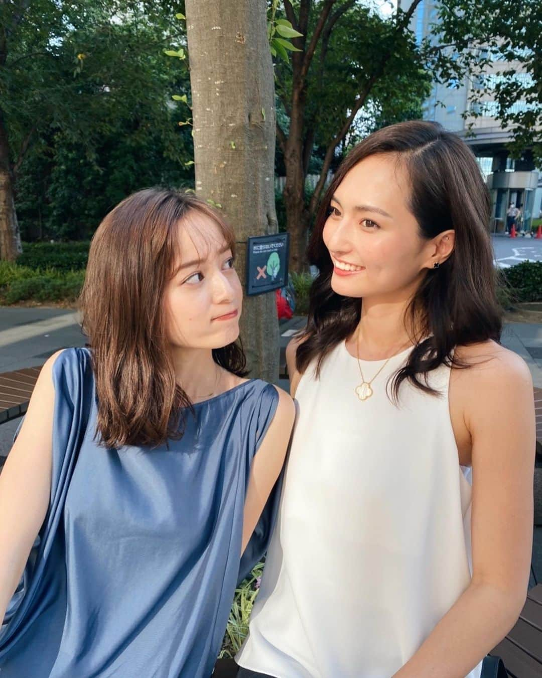 山賀琴子さんのインスタグラム写真 - (山賀琴子Instagram)「久々に会えて嬉しかった🥰 そして写真選べなかった🤣  何枚目が好き？❤️  #friends#tokyo#fashion」8月24日 20時53分 - kotokoyamaga