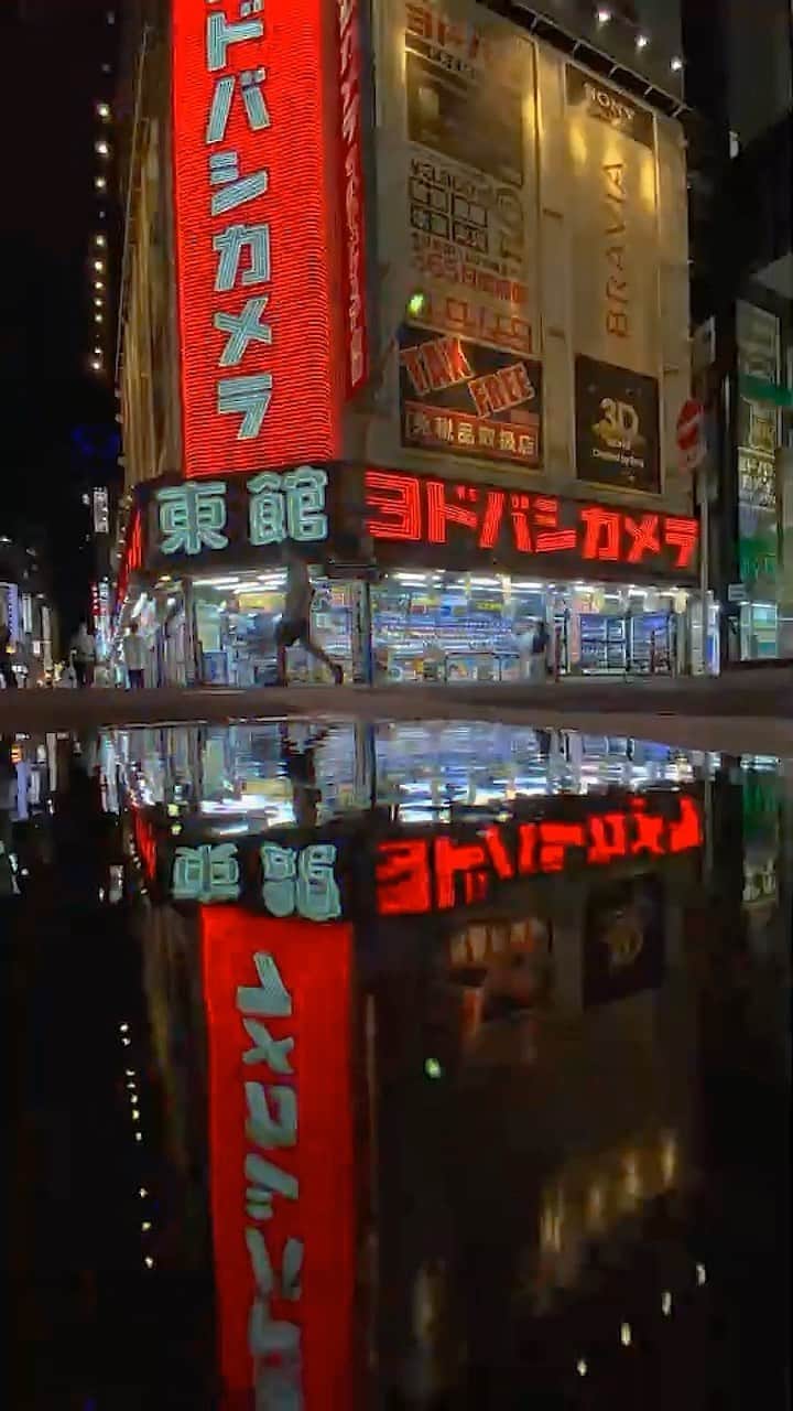 R̸K̸のインスタグラム：「I started my photography career with iPhone about eight years ago, and it's my origin. I'm glad to post how to take pictures on iPhone because it would be useful  for my followers #reels #creative #tutorial #bts #instagramreels」