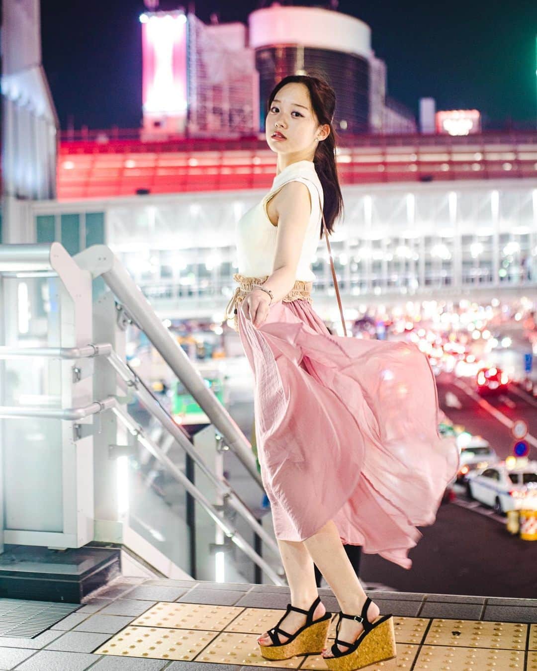 のインスタグラム：「twinkle.  . . . . 10代の輝きってすごい。 #sonyα7riii  #contaxplanar  . . . model: @karenph0215  ↑紹介いただいた @photogragon さんありがとうございました😊」