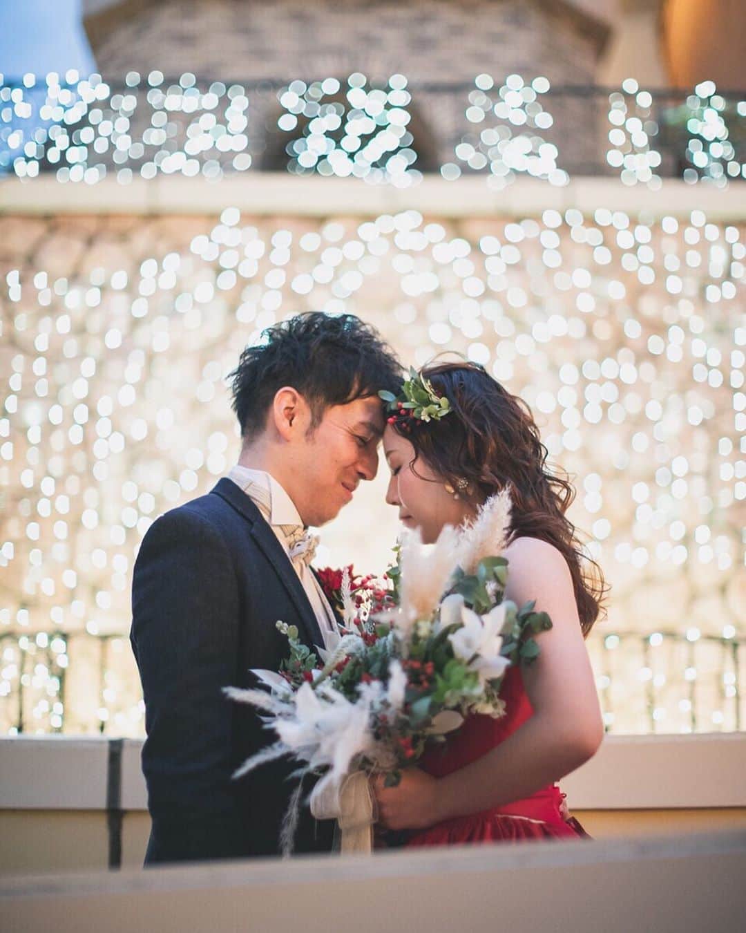 ヴィラデマリアージュさいたまのインスタグラム：「南フランス結婚式の街﻿ ﻿ 結婚式はたくさんの大切な方々にお祝いされ 家族や友人やお世話になっている方々との 絆を改めて感じて感謝を伝えられる日  そして思い返すとどんな時も勇気をもらえる日  お2人の人生にとってかけがえのない Bon Mariage... ﻿ ﻿ ﻿ ブライダルフェアのご予約は﻿ InstagramのDM・プロフィール欄URLヴィラデマリアージュの公式ホームページにて随時行っております﻿ ﻿ ﻿ ﻿ #villasdesmariages#ヴィラデマリアージュ#ヴィラデマリアージュさいたま#結婚式レポート#結婚式場#ウェディング#wedding#ブライダルフェア ﻿ #式場見学#大宮結婚式場#結婚式場探し#式場探し#南フランス#コンセプトウェディング#ガーデンウェディング#プレ花嫁#プレ花嫁準備#プレ花嫁さんと繋がりたい#卒花嫁#卒花嫁レポ#卒花嫁さんと繋がりたい#さいたま#さいたま結婚式場#maisondeblanche_saitama」