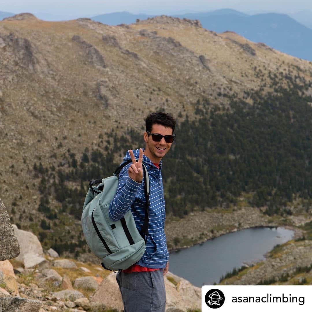 ポール・ロビンソンのインスタグラム：「Hi everyone, I will be taking over the @asanaclimbing Instagram page this week! Please make sure to stop by and check it out!  Hi Asana Family! My name is Paul Robinson. I have been an Asana athlete for nearly a decade now and the Asana athlete manager for the past two years. It has allowed me to connect with our entire team on an athletic but also personal level. I really wanted to showcase our athletes and so for the next few months we will be having an athlete spotlight each week. Each athlete will discuss something that is important to them in their lives. For my week, I am going to discuss being vegan as a person in today’s world but also as an athlete. I want to share with you all why I have chosen this path and why I am so happy that I did. Stay tuned for my Instagram takeover this week! #everythingbouldering」
