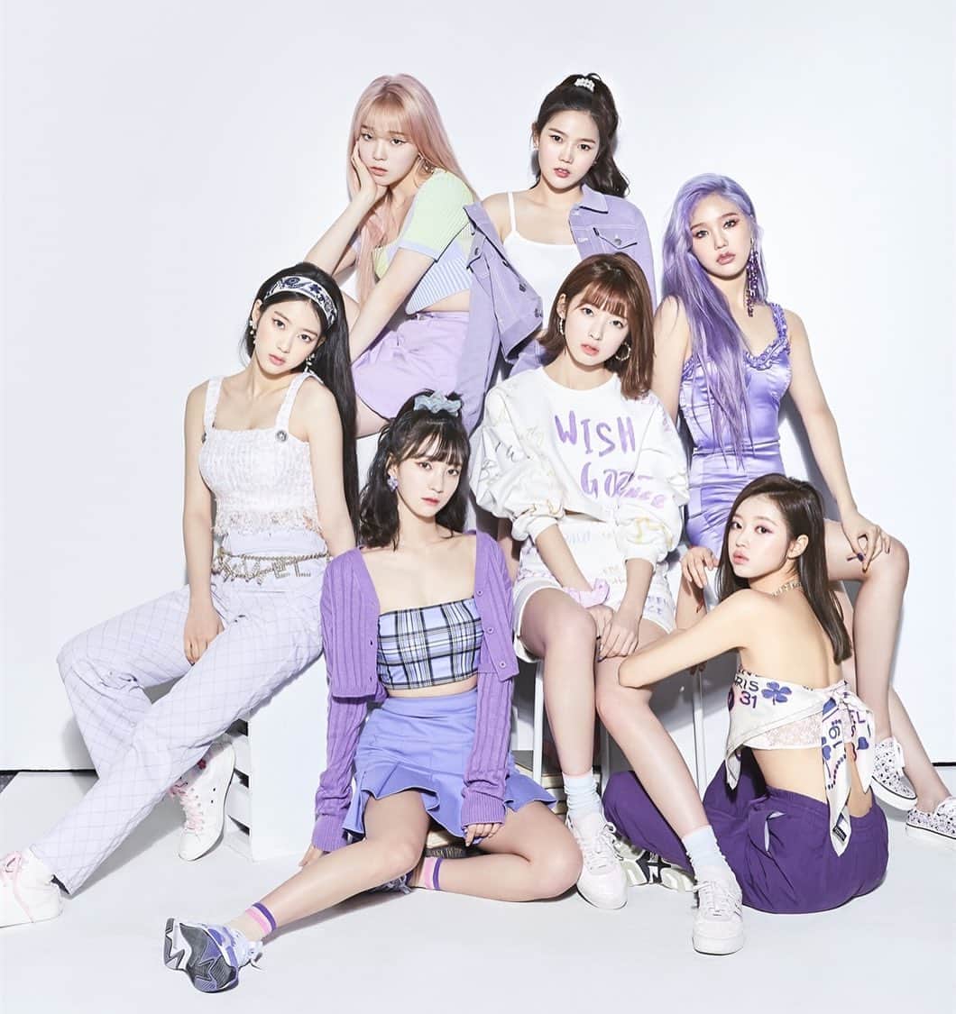 R!Nのインスタグラム：「OH MY GIRLさんのサマーソング3ヶ月連続配信の第3弾！日本オリジナル曲「Tear Rain」のコーラスを担当させて頂きました。  切なくも美しい歌詞とメロディ！ OH MY GIRLさんの魅力が詰まっている楽曲です。是非チェックしてみてください😊  #OHMYGIRL #TearRain #おまごる」