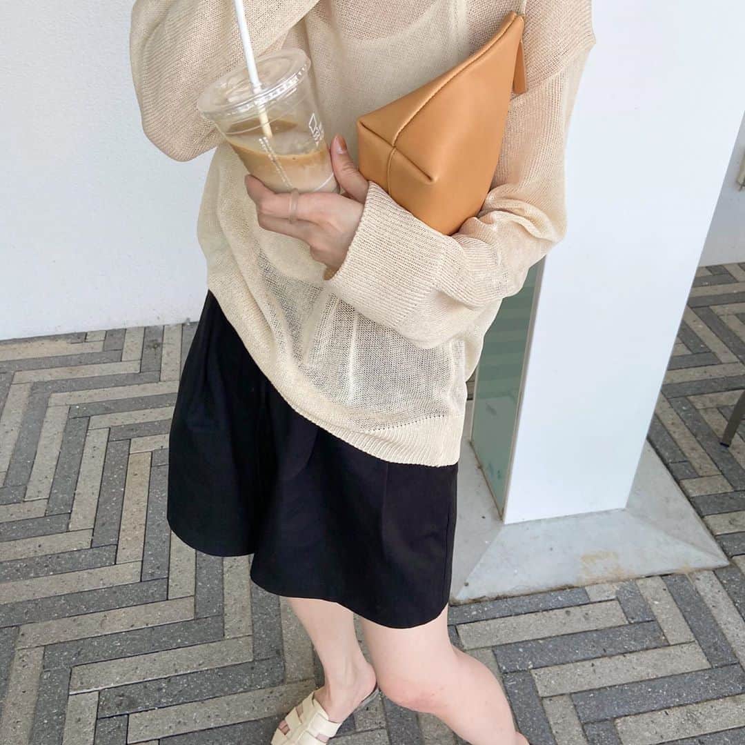 のインスタグラム：「🐫🍊♥ ㅤㅤㅤㅤㅤㅤㅤㅤㅤㅤㅤㅤㅤ ゆるっと。 前のponponもいろいろと! クリアバッグのポーチもったよ〜👝💕 色がかわ〜 ㅤㅤㅤㅤㅤㅤㅤㅤㅤㅤㅤㅤㅤ」