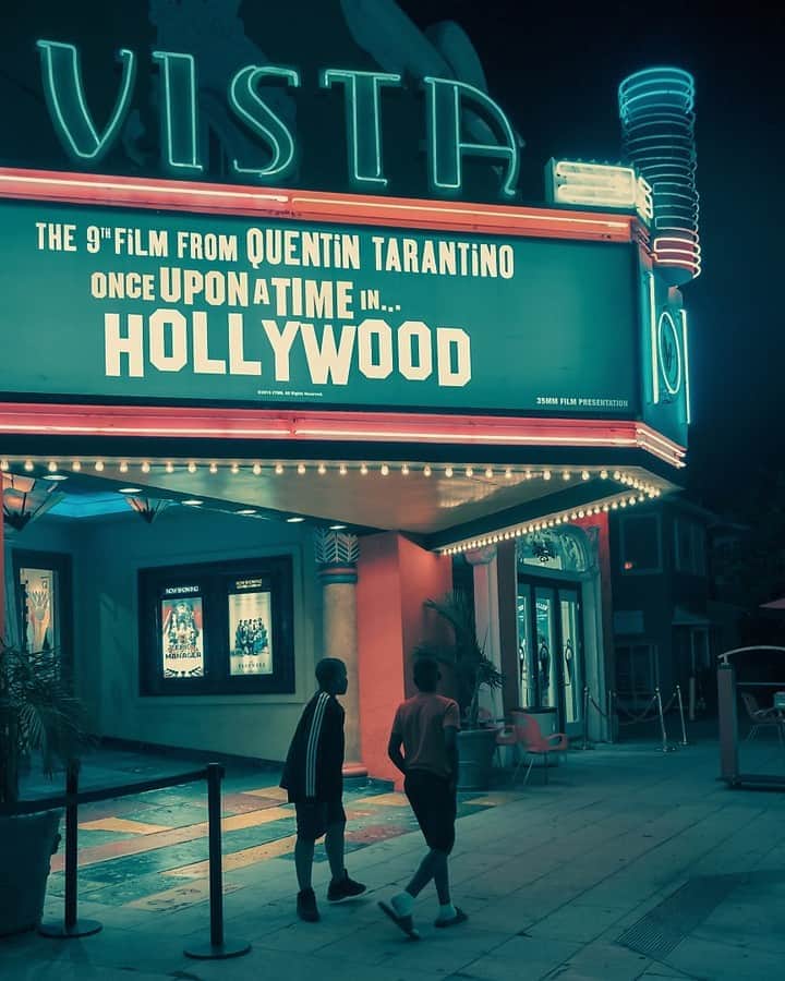 のインスタグラム：「Franck Bohbot: LA Confidential  Flickering neon lights in the City of Angels captures the eye of French photographer, Franck Bohbot (@franckbohbot), who has since made these lights the heart of his Noir images. Soft hues and muted pastels of Bohbot's images paint a strikingly vivid picture of the city: charming yet evocative. Tap the link in our bio to learn more.  #LeicaCamera #Leica #🔴📷」