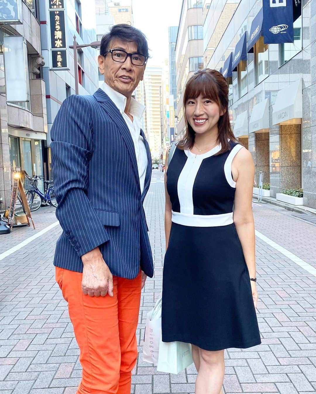 庄司ゆうこさんのインスタグラム写真 - (庄司ゆうこInstagram)「今日は銀座で少人数制のトークショーを開催しました(^^) インタビュアーは内田雅章さんで、ゲストは私とモデルの南美沙ちゃん❣️ そしてそして、なんとあの伝説のレジェンド！加藤鷹さんがお客様として参加してくださりました🤣✨ びっくり！🤣 私の話したテーマが、『タレントから経営者へ。舞台が変わっても成功する理由』についてお話しさせて頂いたんですが、加藤鷹さんはセカンドキャリアについて聞いてみたかったそうです！笑 他にも大学生やこれから起業したいっていう方々が来てくれて嬉しかったです😊 美沙ちゃんとも帰りのタクシーで話が盛り上がり、また来月も会う約束したし、楽しいイベントでした(o^^o) #ポジティブスターヨガ#トークショー#イベント#加藤鷹#サプライズの参加#今日1番驚いた#モデル#南美沙#ちゃん#可愛かった」8月24日 23時10分 - yuko.shoji