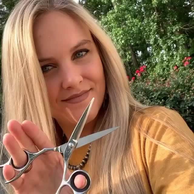Sam Villaのインスタグラム