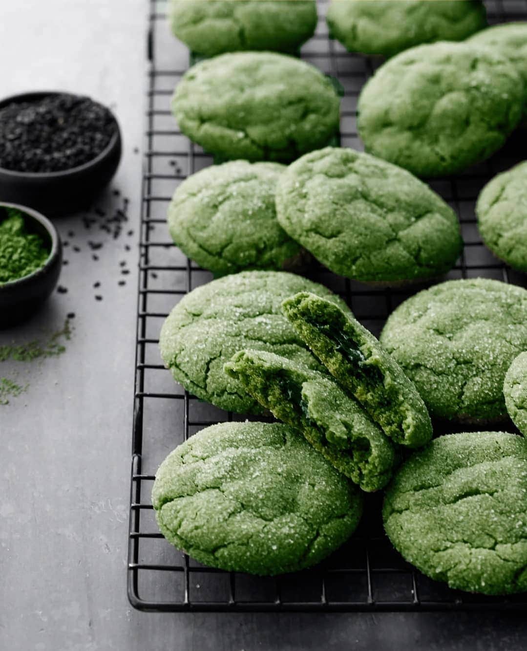 Matchæologist®さんのインスタグラム写真 - (Matchæologist®Instagram)「🌿 #Matcha #BlackSesame 🍪 #Cookies — a perfect combination for a perfect afternoon treat! 😋 Tag a #MatchaLover who would be in awe with these #MatchaTreats made in heaven. (📷: @loveandoliveoil)  . These ultra soft matcha sugar cookies have an unexpected surprise inside: a pocket of sweetened black sesame paste for a savoury richness that you'll absolutely adore.⁠ . If you’d like to give it a try and prepare this at home, please visit @loveandoliveoil’s blog for the full recipe. . Wondering which of our matcha grades you should use for your favourite #MatchaCreations? 🍃 Our Midori™ Culinary Matcha - ‘Rich with Robust, Well-Rounded Flavours’ is the perfect choice! 🌱 . Follow our bio link 👉@Matchaeologist . Matchæologist® #Matchaeologist Matchaeologist.com」8月24日 23時45分 - matchaeologist