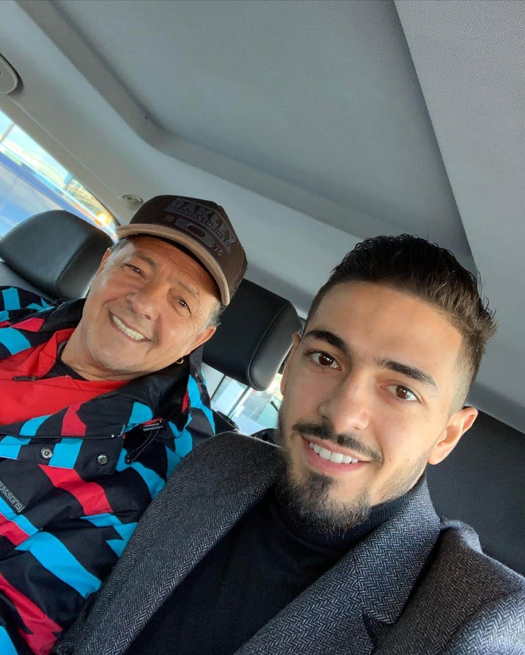 マヌエル・ランシニのインスタグラム：「Feliz cumple viejo !! Que la vida te siga dando felicidad como siempre la tenes y buena energía te amo 😍 @machylanzini」
