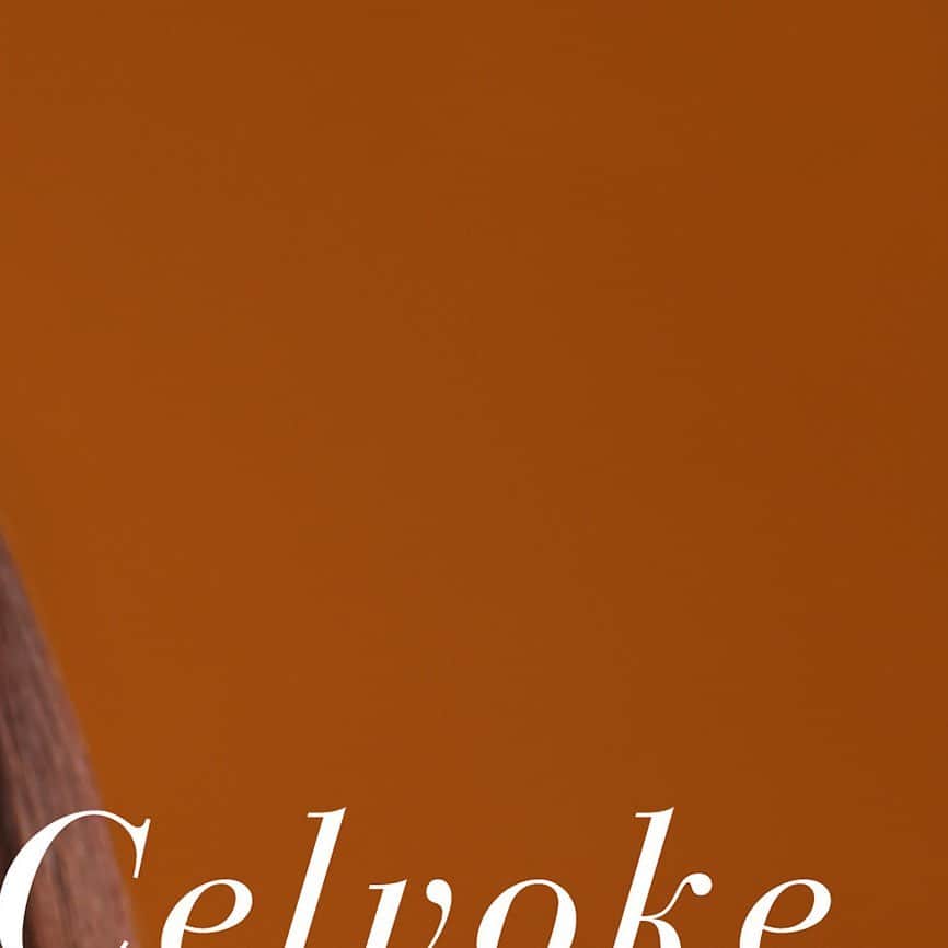 celvoke.jpさんのインスタグラム写真 - (celvoke.jpInstagram)「. Celvoke 2020﻿ New Base Makeup Items﻿  ﻿ 肌に溶け込んだ瞬間、生き生きとした艶になる。﻿ ナチュラルでストレスフリー。溢れる品と漂う抜け感。﻿ 潤い。余裕。そこはかとなく、セクシー。﻿  ﻿ そんなセルヴォークのこだわりのベースメイクシリーズから、﻿ よりスマートに、ミニマルに、自由自在になりたい肌になれる﻿ 2つのベースメイクアイテムが登場します。﻿  ﻿ ひと塗りごとに、女としての自信が積み重なり、﻿ 新しい自分に出会えるように。﻿  ﻿ 【発売情報】﻿ ＜Celvoke直営店舗＞﻿ 現在予約受付中﻿ 9/4（金）～ 発売開始﻿  ﻿ ＜直営店以外の店舗＞﻿ 8/28（金）～ 予約開始﻿ 9/4（金）～ 発売開始﻿  ﻿ ＜セルヴォーク　WEB　STORE＞﻿ 8/28（金）～9/2（水) 予約開始﻿ 9/4（金）～ 発売開始﻿ ﻿ ﻿ #Celvoke#セルヴォーク#ベースメーク#ファンデーション#スティックファンデーション#ムードパレット#カラーコンシーラー#コンシーラー#新作コスメ2020」8月25日 12時00分 - celvoke.jp
