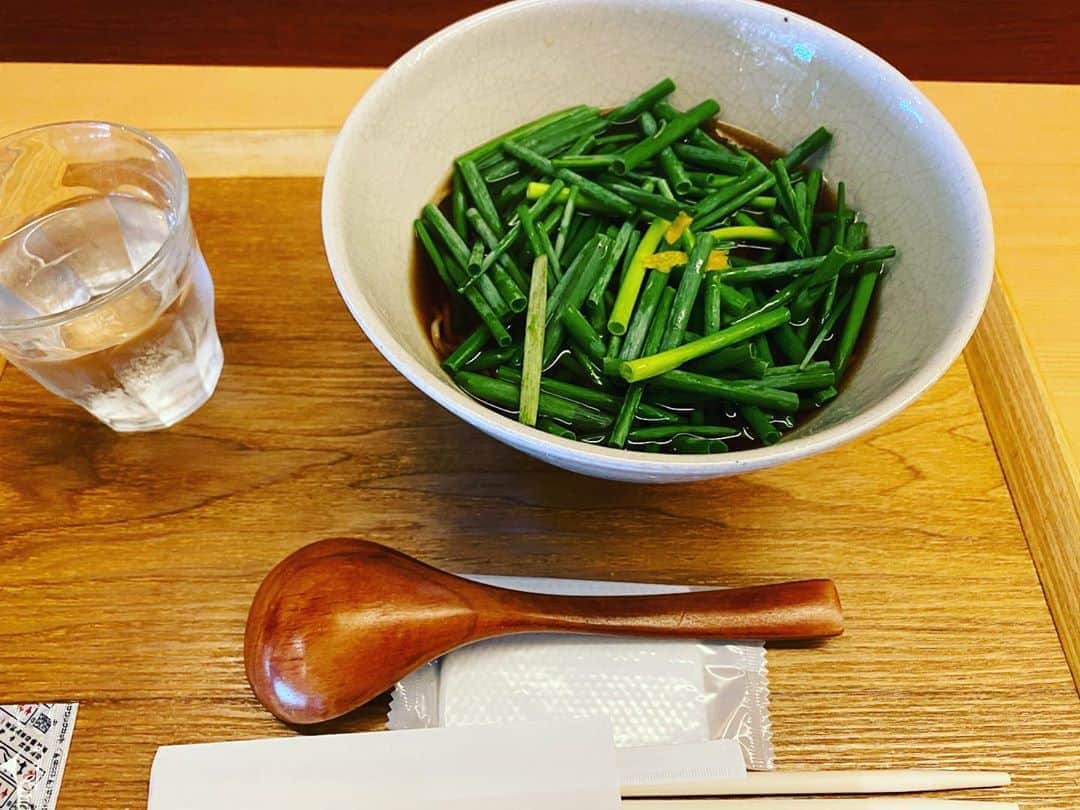 小沢仁志さんのインスタグラム写真 - (小沢仁志Instagram)「おはようさん❗️ 立ち食いのネギ蕎麦」8月25日 10時36分 - ozawa_hitoshi
