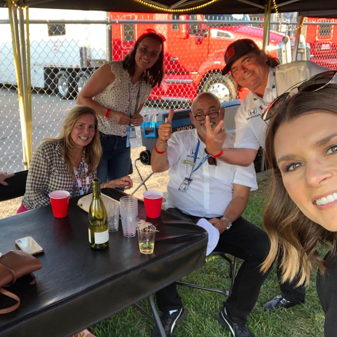 ダニカ・パトリックさんのインスタグラム写真 - (ダニカ・パトリックInstagram)「It feels so special to be a part of the Indy 500. The day felt odd until the planes and songs started. Then I was transported deep into my heart, to a place of such appreciation and gratitude. I sent my parents a thank you for getting me to where I am today before the race started..... I don’t take my opportunities or parents or accomplishments or the pivotal people along the way for granted.  • We rarely accomplish great things alone. At a minimum someone needs to bear witness to it even happening to call it great. I have had so many people help me and another one was Bobby Rahal. He took that crazy chance on a little midwestern girl, while people asked him what he was thinking. So yesterday was extra special to see him in victory lane. Thanks indycar fam for a really great week with you. “Back home again in Indiana” is how it felt.」8月25日 11時05分 - danicapatrick