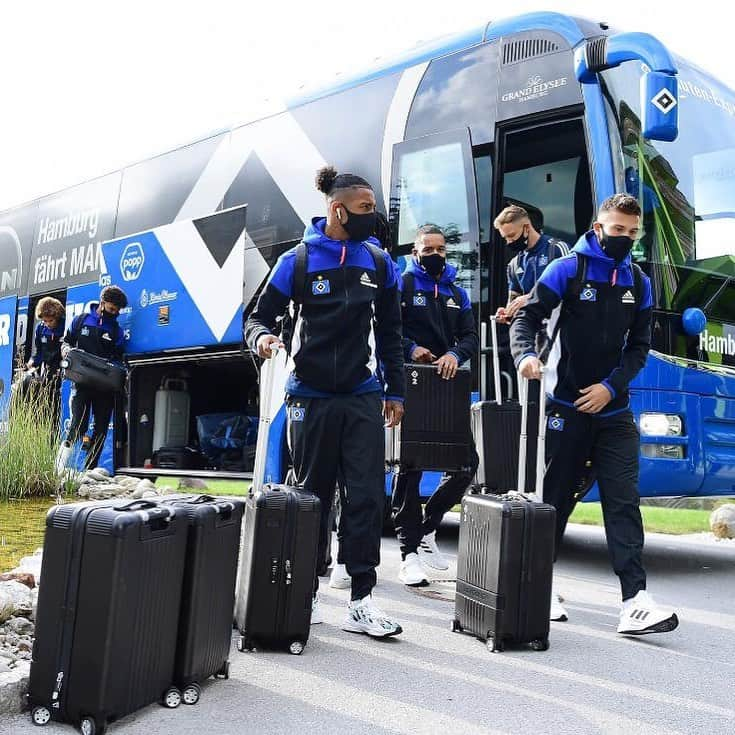 ジェレミー・ドゥツィアクさんのインスタグラム写真 - (ジェレミー・ドゥツィアクInstagram)「Arrived with my squad in 🇦🇹 @hsv #preperation#focus#JD8」8月25日 3時43分 - jeremydudziak