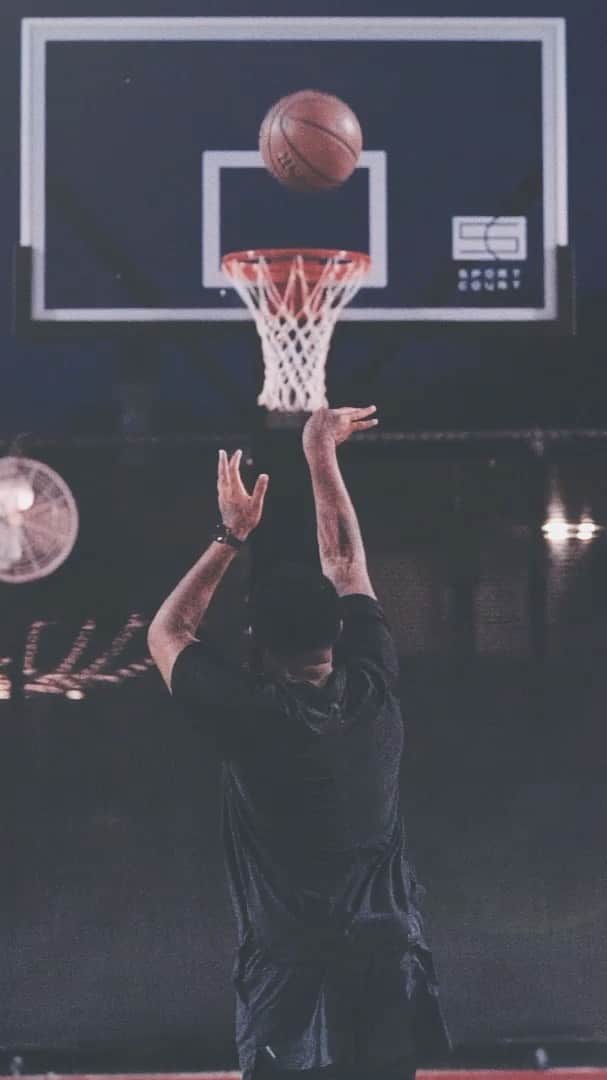 DJ.マスタードのインスタグラム：「#weightcheckfam  @Nikebasketball  #MambaMentality」