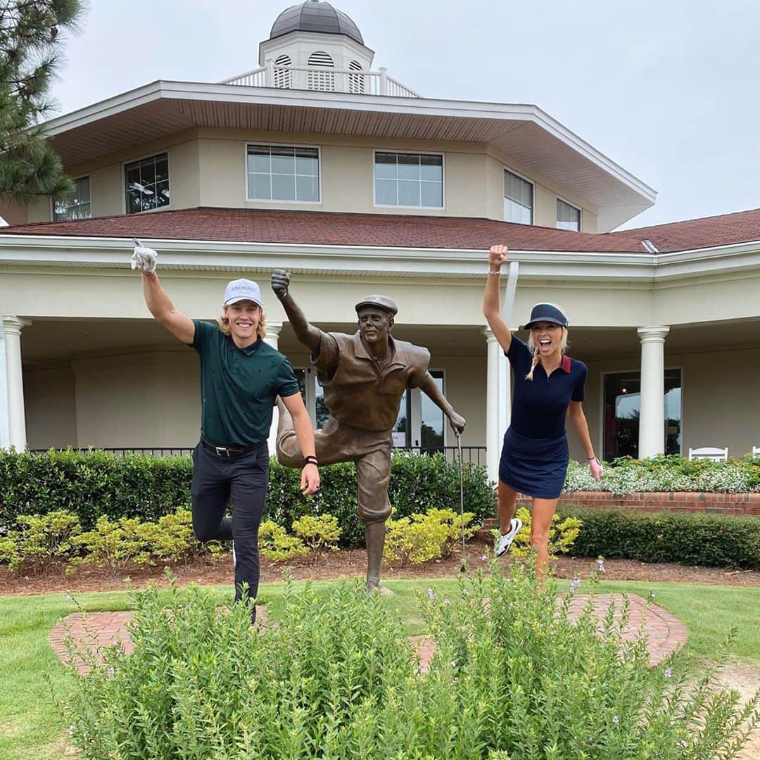 Elise Lobbさんのインスタグラム写真 - (Elise LobbInstagram)「I was a kid at Disney World today !!! We got to play Pinehurst #2 and it was one of the best days ever!! A course now I can cross off my bucket list! 🤪⛳️ what is one of your dream courses to play?! #golf」8月25日 6時15分 - eliselobb