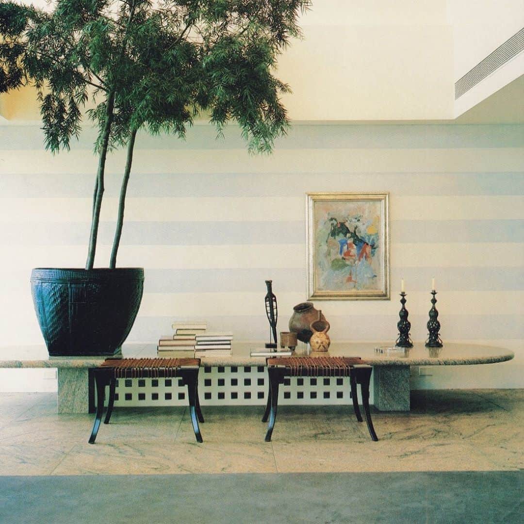 Meganさんのインスタグラム写真 - (MeganInstagram)「House & Garden’s Best in Decoration, 1987 ✨ - - - - #houseandgarden #interiordesign #homedecor #theworldofinteriors」8月25日 6時18分 - zanzan_domus