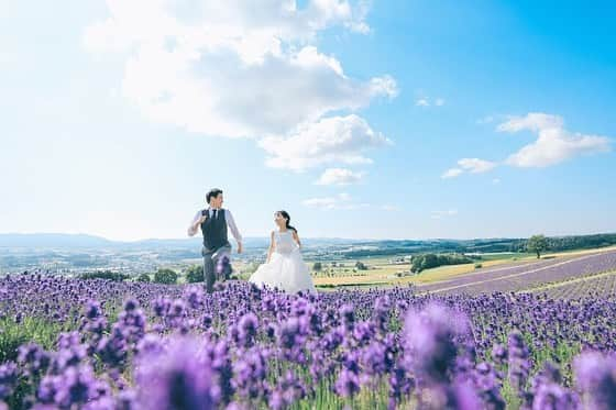 Decollte Wedding Photographyさんのインスタグラム写真 - (Decollte Wedding PhotographyInstagram)「💜💜Before getting into Autumn, Let’s enjoy this summer! 💜💜 ﻿ Location : Furano Hokkaido﻿ Photographer : @y_yamamura_tvb  Hair&Makeup :  ﻿ @studiosola_hokkaido﻿ @decollte_weddingphoto﻿ @decollte_weddingstyle﻿ ﻿@d_weddingphoto_jp ﻿ #japan #Hokkaido #weddinginspiration #Weddingphotography #prewedding #weddingphoto #overseasprewedding #japaneseprewedding #japanwedding #landscapephotography #romantic #love #happiness #日本 #北海道 #薰衣草 #夏天 #海外婚紗 #婚紗 #唯美 #신부 #웨딩 #웨딩사진」8月25日 12時12分 - d_weddingphoto_jp