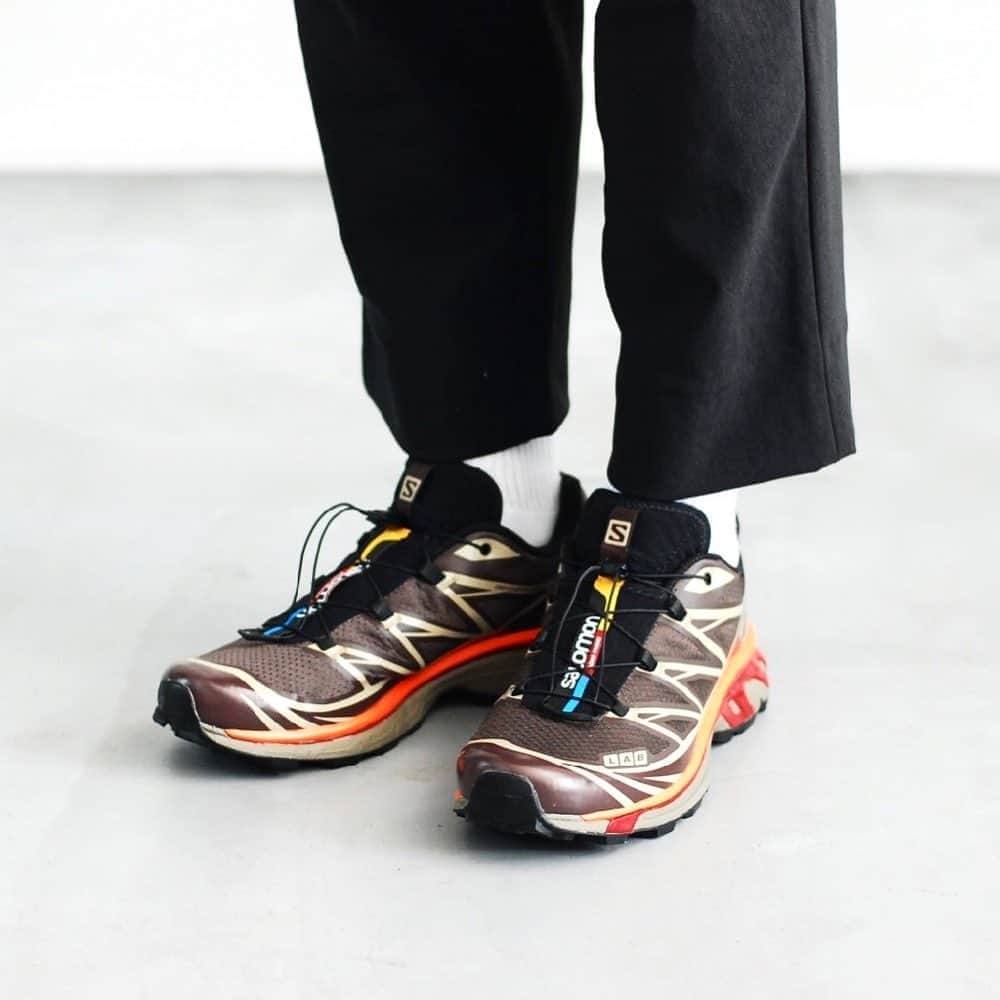 のインスタグラム：「_ ［20AW NEW ITEM ］ SALOMON ADVANCED / サロモン アドバンス "XT-6 ADVANCED - Shale/Chocolate" ¥27,500- _ 〈online store / @digital_mountain〉 https://www.digital-mountain.net/shopdetail/000000012059/ _ 【オンラインストア#DigitalMountain へのご注文】 *24時間受付 *15時までのご注文で即日発送 *1万円以上のお買い物で送料無料 tel：084-973-8204 _ We can send your order overseas. Accepted payment method is by PayPal or credit card only. (AMEX is not accepted)  Ordering procedure details can be found here. >>http://www.digital-mountain.net/html/page56.html _ #SALOMONADVANCED #SALOMON #サロモンアドバンスド #サロモン _ 本店：#WonderMountain  blog>> http://wm.digital-mountain.info/blog/2020615/ _ 〒720-0044  広島県福山市笠岡町4-18  JR 「#福山駅」より徒歩10分 #ワンダーマウンテン #japan #hiroshima #福山 #福山市 #尾道 #倉敷 #鞆の浦 近く _ 系列店：@hacbywondermountain _」