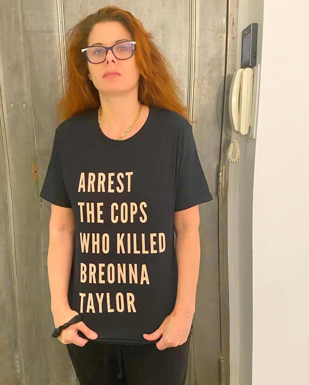デブラ・メッシングさんのインスタグラム写真 - (デブラ・メッシングInstagram)「ARREST THE COPS THAT KILLED BREONNA TAYLOR!   JUSTICE CAN’T WAIT!   #blm #blacklivesmatter #breonnataylor」8月25日 7時10分 - therealdebramessing