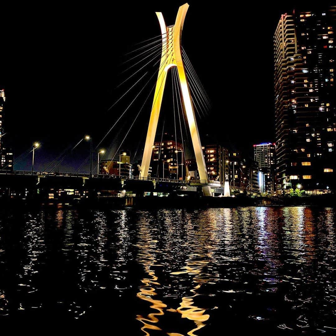 km観光タクシーさんのインスタグラム写真 - (km観光タクシーInstagram)「ChuoOhashi Bridge  #tokyodrive #tokyotrip #tokyotour #tokyosightseeing #tokyolife #tokyonow #tokyotravel #thingstodointokyo #mytokyois #thingstodoinjapan  #tokyotourism #観光タクシー #kmタクシー  #東京観光タクシー #kmtaxi #tokyotokyo #20cheersfortokyo #国際自動車  #隅田川ライトアップ」8月25日 7時06分 - tokyodrive.jp