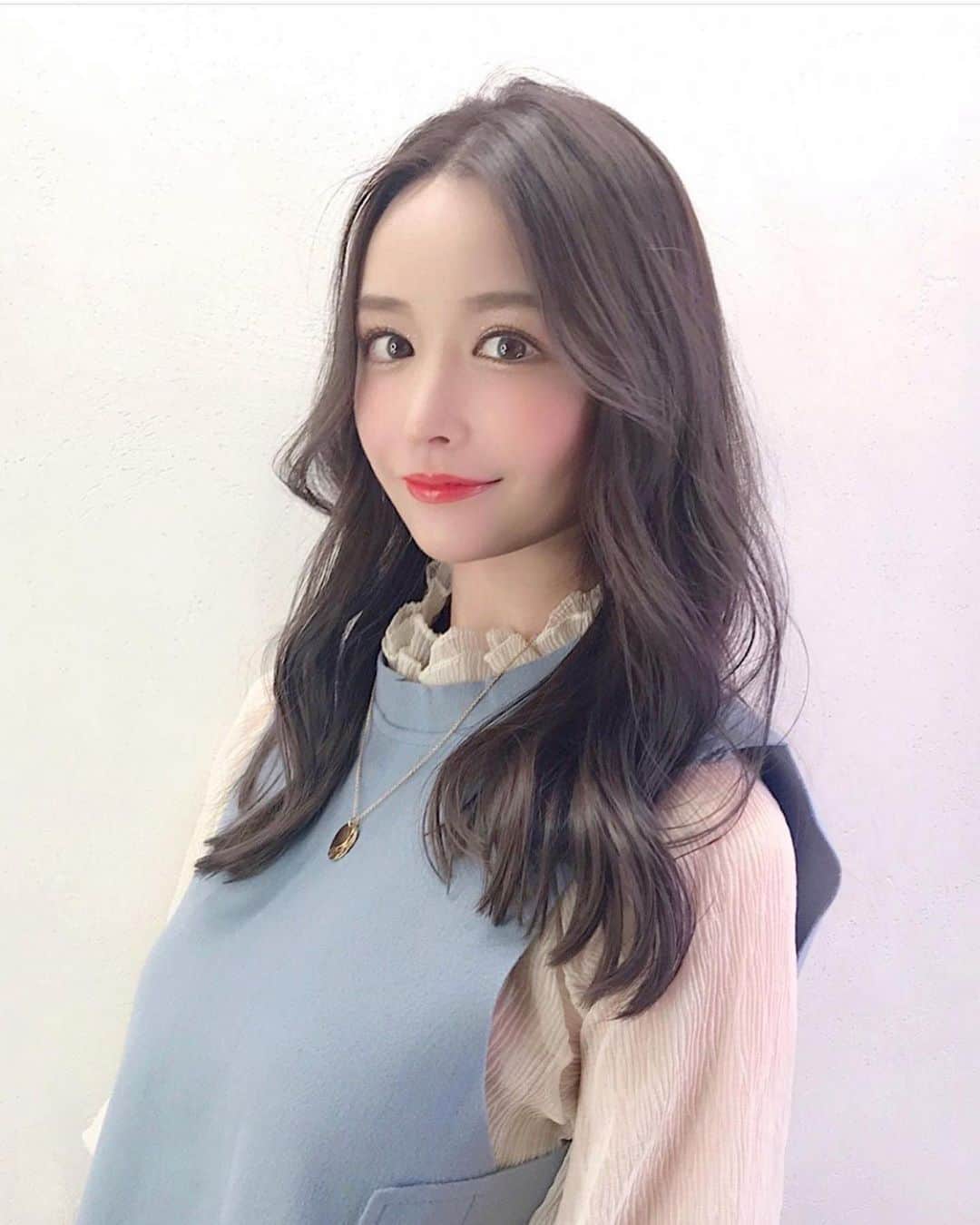 美女JAPANのインスタグラム：「どうも美女JAPANです！✨ ＊ ＊ 今回ご紹介するのはこの方‼️ ＊ IYOさん！@iyoyoshimi ＊ ＊ かわいすぎる！💕 とてもスタイルいいし、すごいセクシーですね！💕 ＊ ＊ IYOさんのアカウントには他にも素敵な投稿がたくさんあります✨ ＊ 皆さんも是非チェックしてみてね🧸 ＊ ＊ 明日の投稿もお楽しみに！！ ＊ ＊  #色気 #可愛い #綺麗 #かわいい #セクシー #写真集 #モデル  #水着 #美肌 #笑顔 #スタイル抜群 #可愛い #可愛すぎ #会いたい #天使 #美女 #美人 #美しい #スタイル #ヌード #スタイル抜群 #美脚 #お尻 #エロ #美乳 #素敵 #カワイイ #応援」