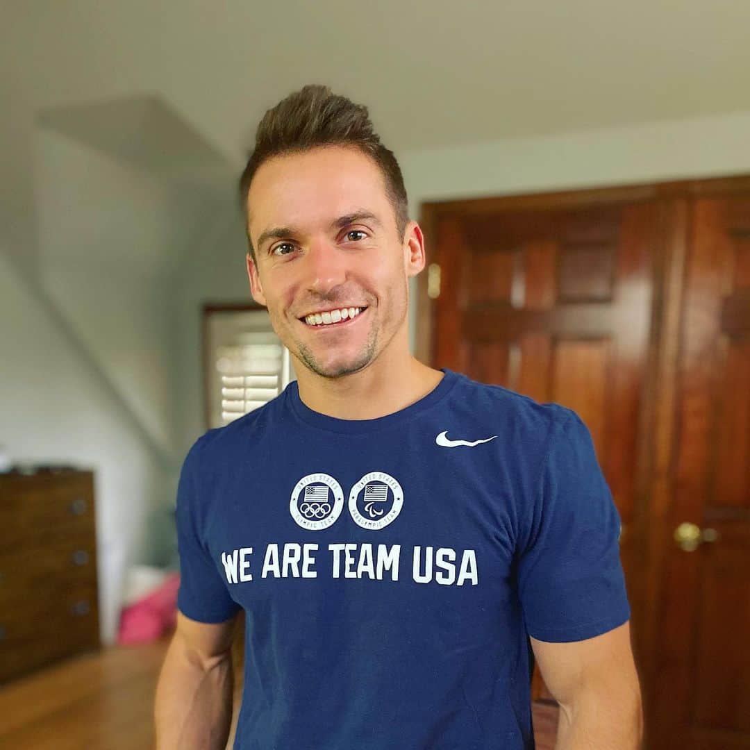 サミュエル・ミクラクのインスタグラム：「One team. One Dream.   Grateful to join my Team USA family in celebration of one year until the Paralympic Games! #WeAreTeamUSA」