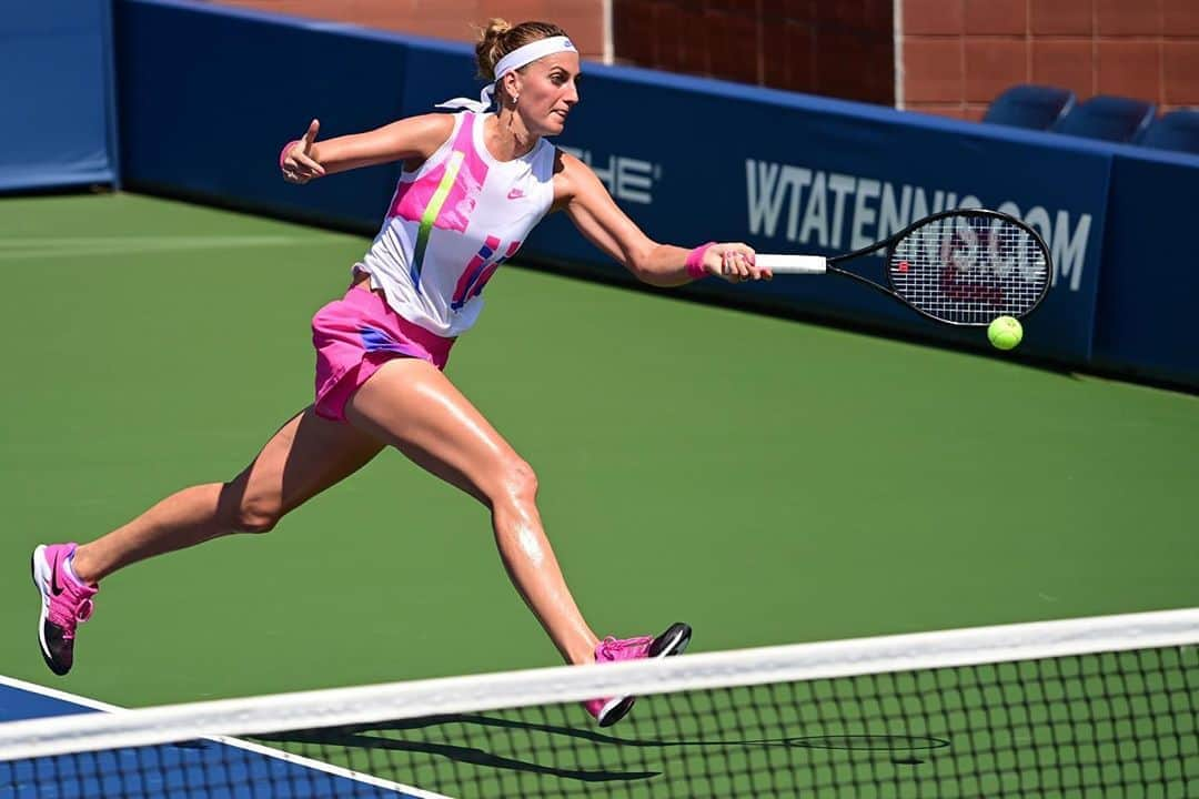 PetraKvitovaさんのインスタグラム写真 - (PetraKvitovaInstagram)「Well the good news is that we are back playing! Bad news, I lost... but @maryybou played a fantastic match and I have many positives to take away before the @usopen starts 💪🇨🇿 @nikecourt」8月25日 8時12分 - petra.kvitova