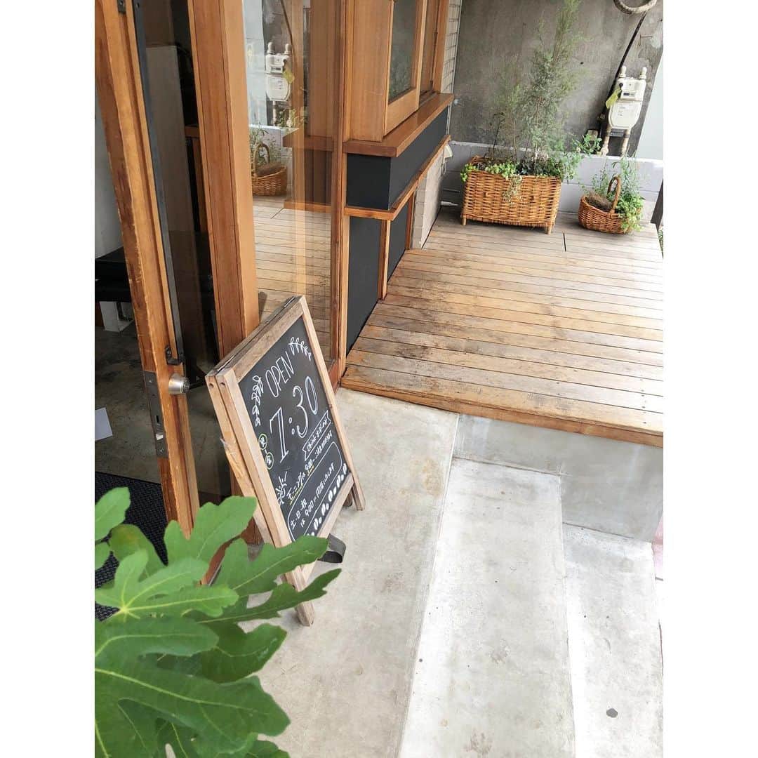 TRICHROMATIC COFFEEのグルメインスタ