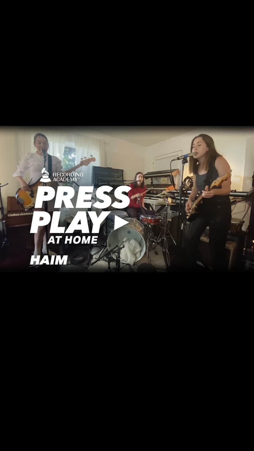 のインスタグラム：「From the comfort of their home music room, the three sisters that make up @haimtheband - Alana, Danielle and Este - perform an infectiously catchy, groove-heavy version of “Gasoline,” a song off of their newly released third album, ‘Women In Music, Pt. III’. 🎶」