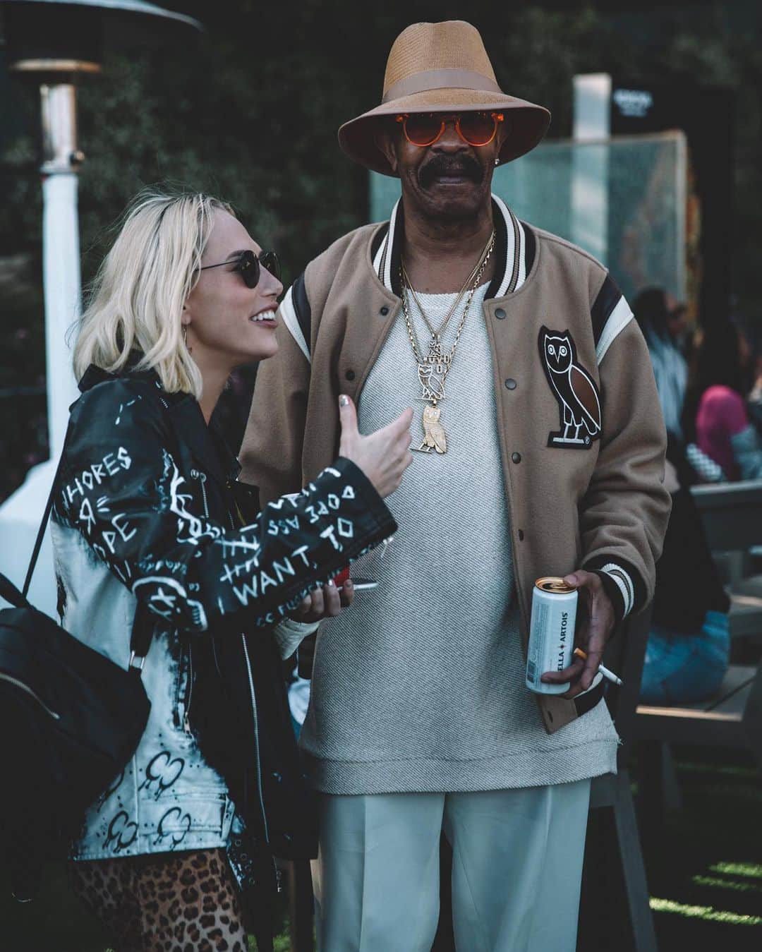 Carter Cruiseさんのインスタグラム写真 - (Carter CruiseInstagram)「actual photo of me telling drake’s dad a story he absolutely does not give a shit about 😹😹😹」8月25日 10時08分 - cartercruise