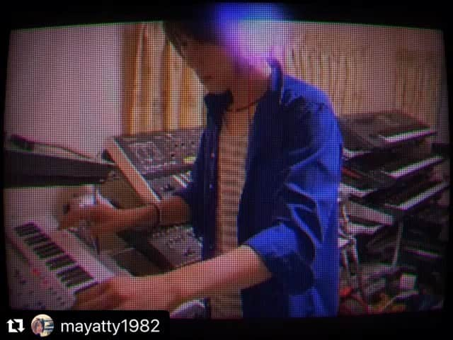 のインスタグラム：「Second day of @mayatty1982's invigorating performances. @mayatty1982, always love your posts, man. Ya'll gotta listen to this one with headphones!  #Repost @mayatty1982 with @make_repost ・・・ My favorite music genre is trance🔥🔥🔥  #roland #MyRoland #rolandgear #rolandspotlight #jdxi #tb3 #VsynthGT #MX1 #gomixer #trance @roland_jp @roland_aus @roland_uk @rolandcanada @roland_us @roland_brasil」