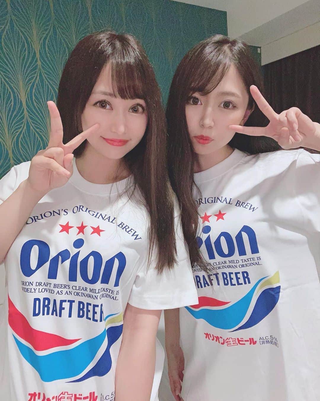 YU-RIのインスタグラム：「沖縄の投稿まだまだある😘 沖縄といえば ということで🌺 すぐオリオンビールTシャツ 買っちゃうミーハーです💁‍♀️笑  やっぱり沖縄は何回行っても飽きない👧🏻💓💓」