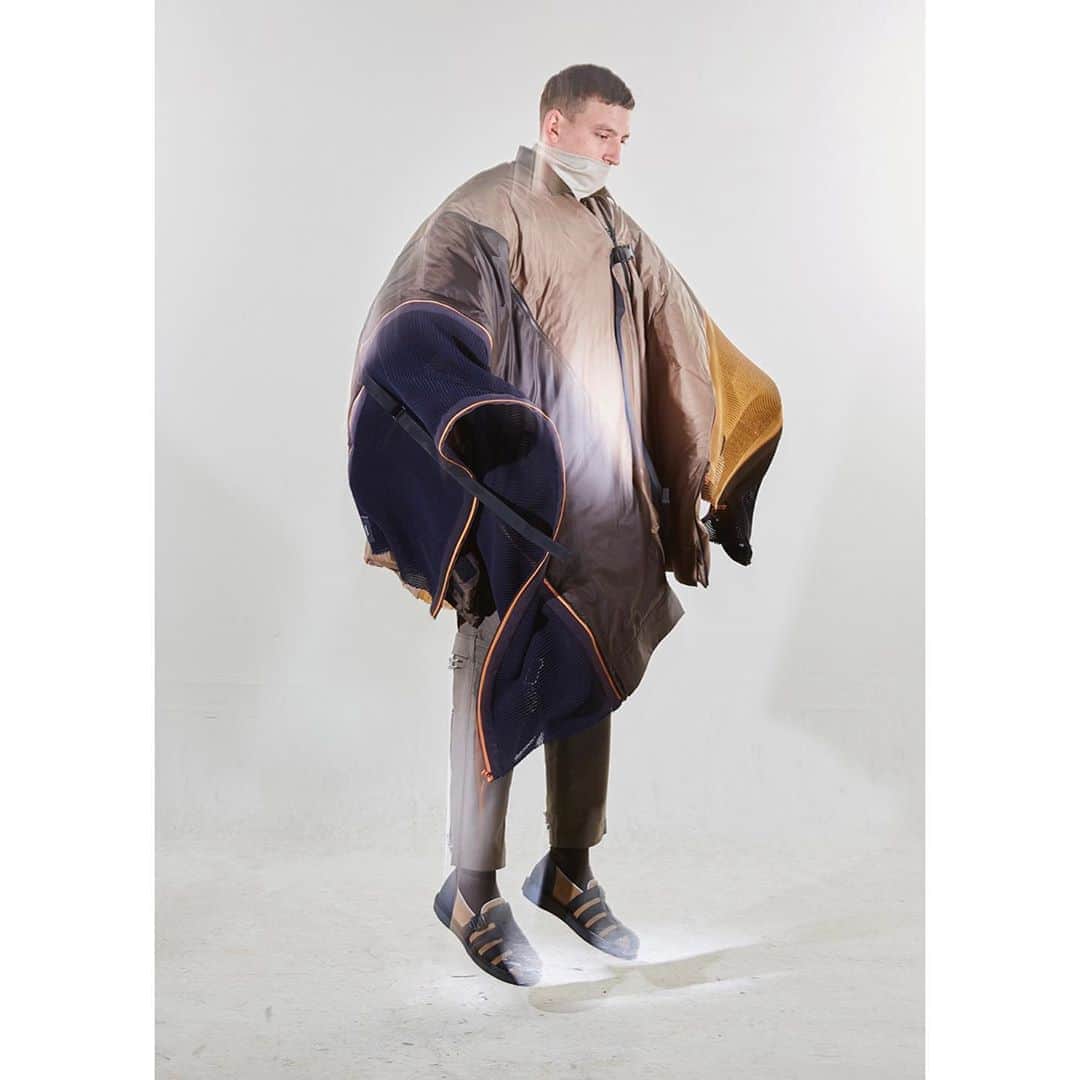 ミーンズワイルのインスタグラム：「[AW20 Error]   Photo: TOSHIO OHNO  @ph_o.h.n.o  Styling: MASATAKA HATTORI  @masataka_hattori Hair: MASATO TSUCHIYA @masatotsuchiya」