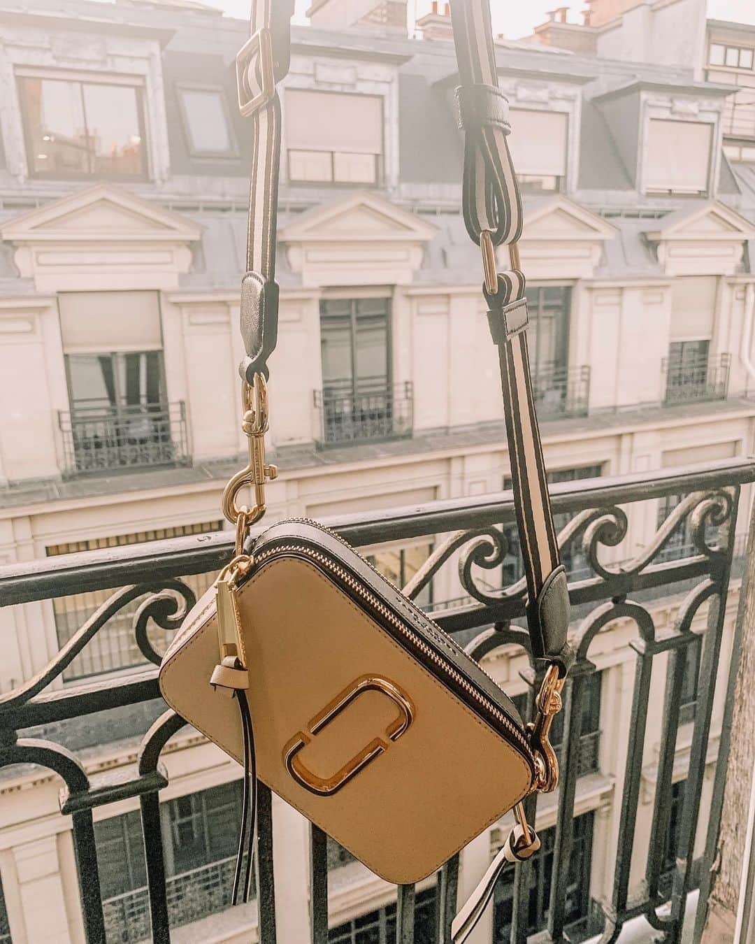 滝沢結貴のインスタグラム：「ⓘⓒⓞⓝⓘⓒ #throwback #2019 #paris」