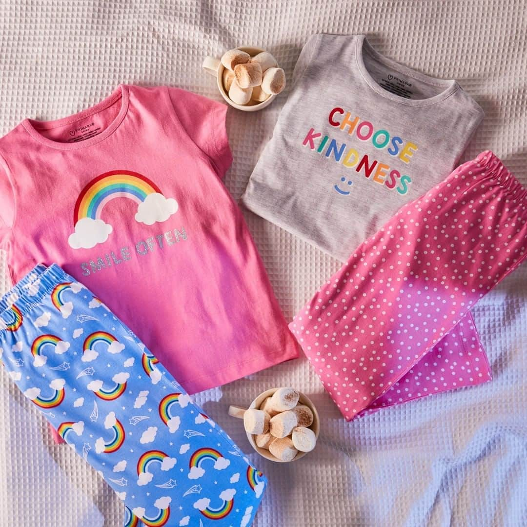 プリマークさんのインスタグラム写真 - (プリマークInstagram)「Dreamy bedtime looks @primark.kids 🌈 #Primark #PrimarkKids #pyjamas」8月25日 21時00分 - primark